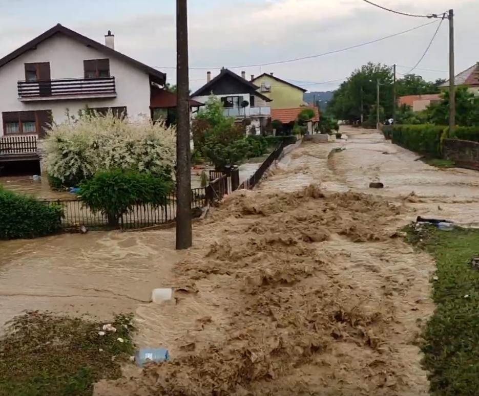  poplava požega hrvatska 