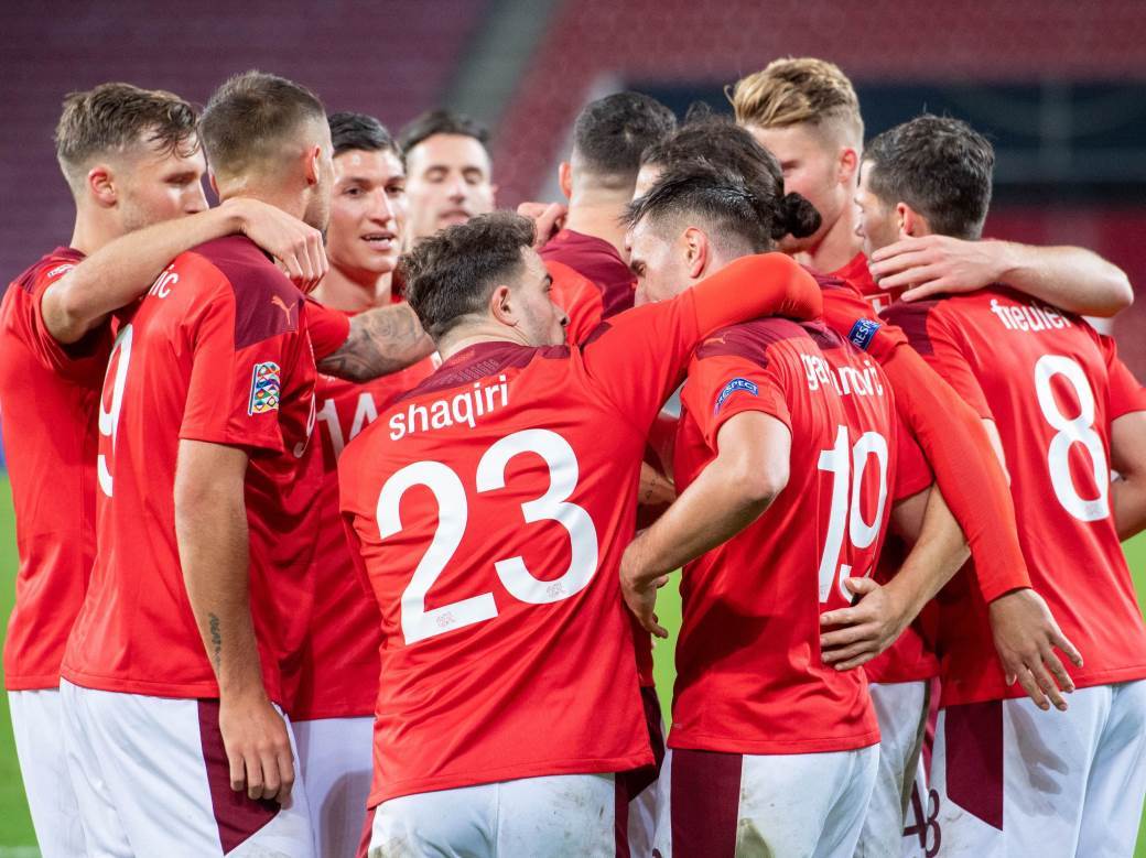  Švajcarska bez golmana i štopera protiv Srbije 