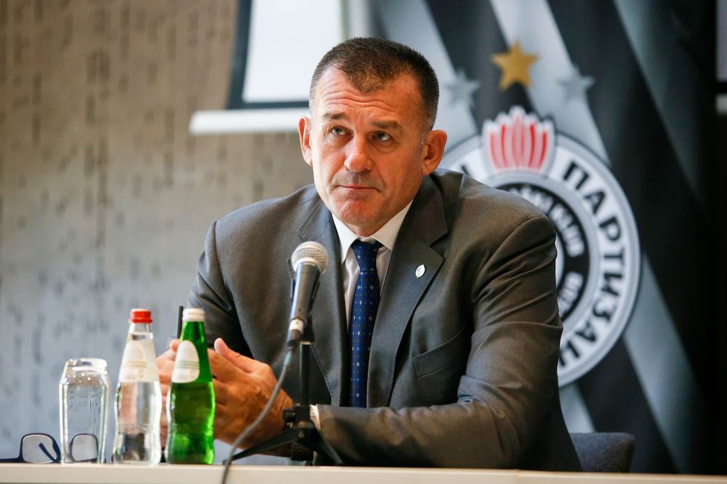  Zoran Savić o transferima Partizana: Hteli smo 12 srpskih igrača ali je bilo nemoguće 