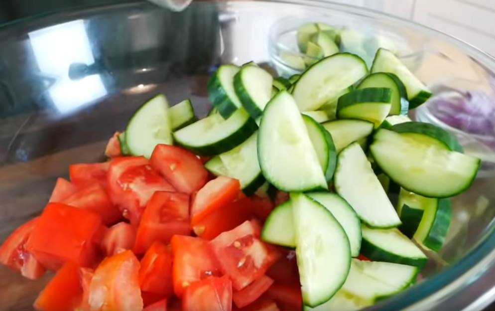  salata od paradajza i krastavaca vitamini 