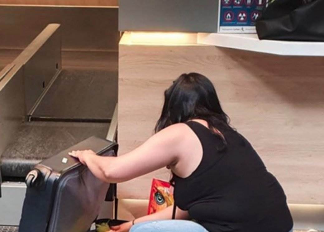  Žena na aerodromu nosila paprike u koferu 