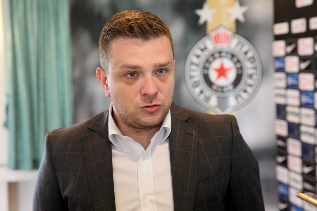  Miloš Vazura reaguje na žreb Partizana u Konferencijskoj ligi 