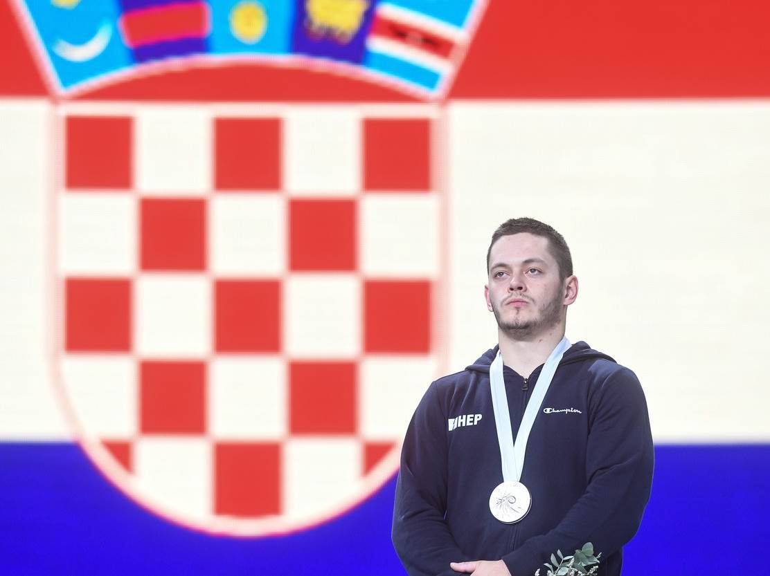  Tin Srbić osvojio bronzanu medalju za Hrvatsku u gimnastici 