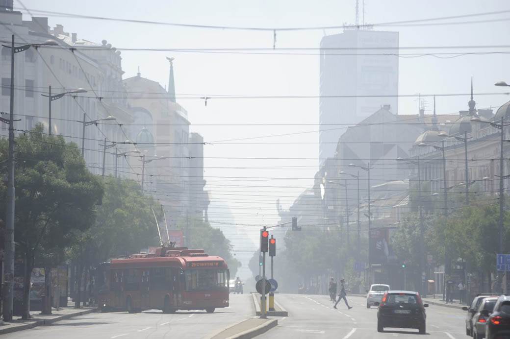  Dim i neprijatan miris u delovima Beograda 