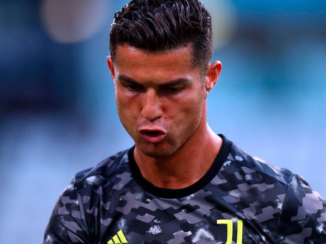  Kristijano Ronaldo se oglasio na Instagramu: Ljut je zbog tračeva o Real Madridu 