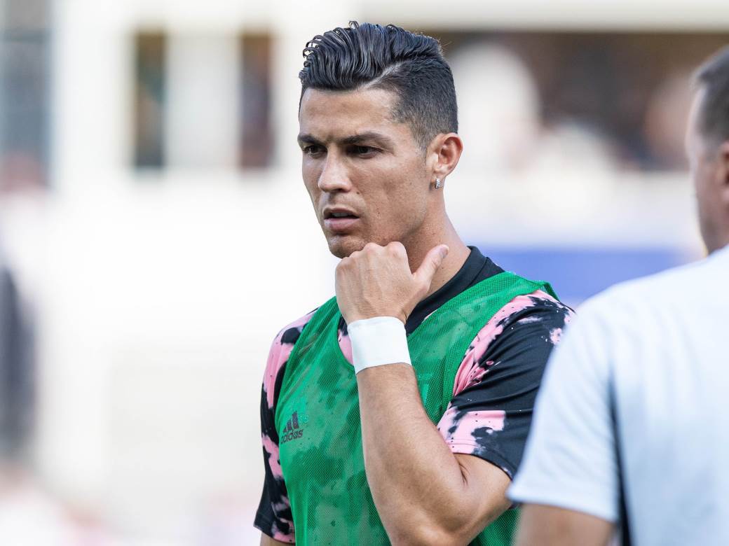  Krstijano Ronaldo napustio trening zbog povrede 