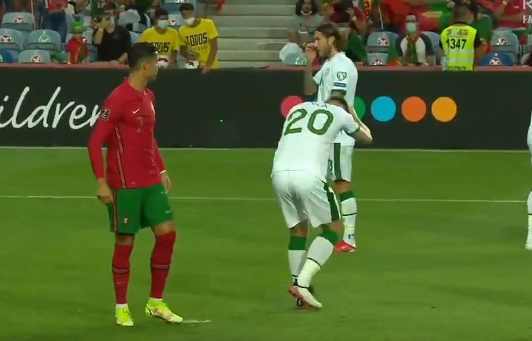  Kristijano Ronaldo udario igrača na meču Portugal - Irska 