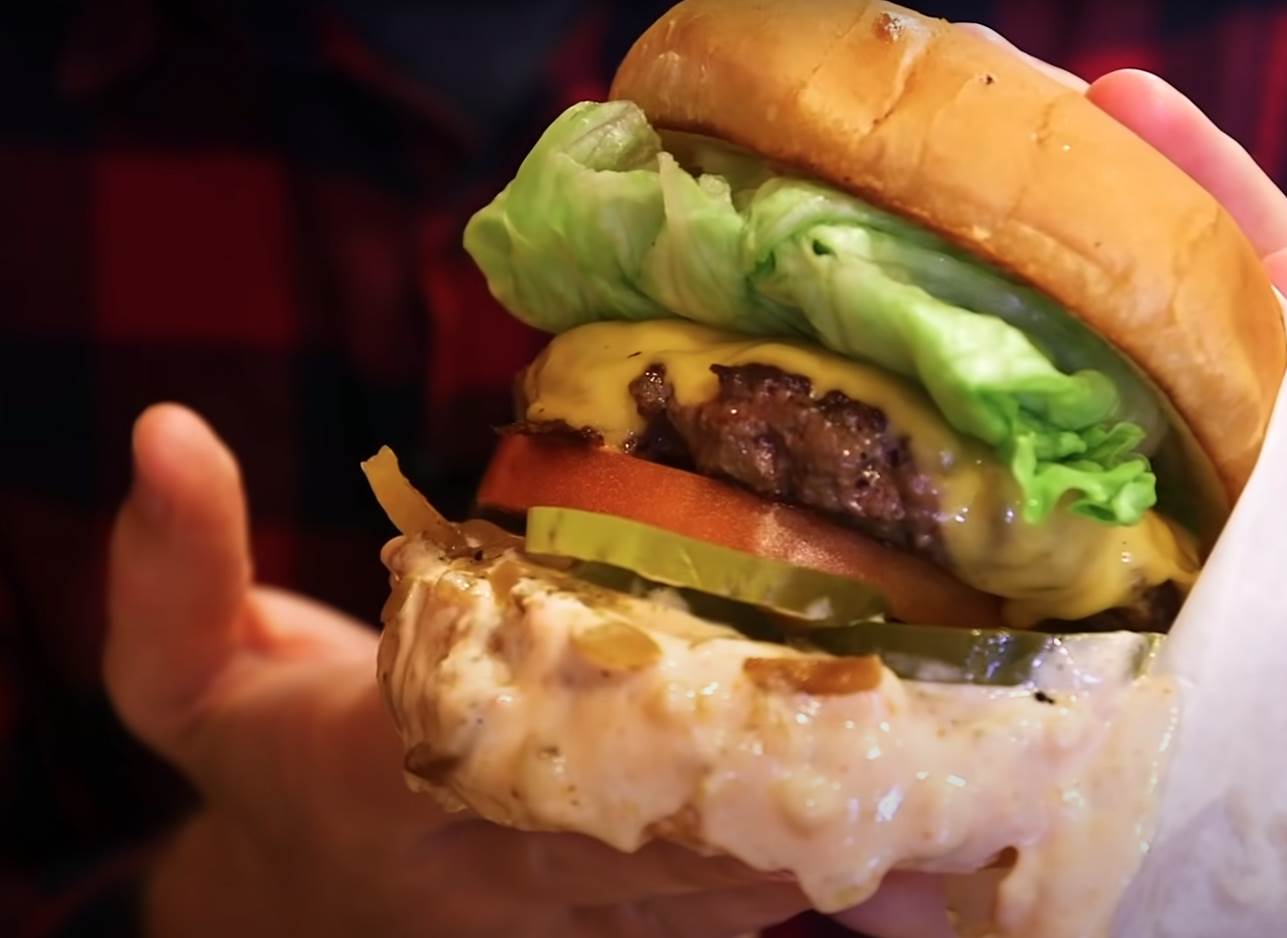  Kako se jede pljeskavica i hamburger 