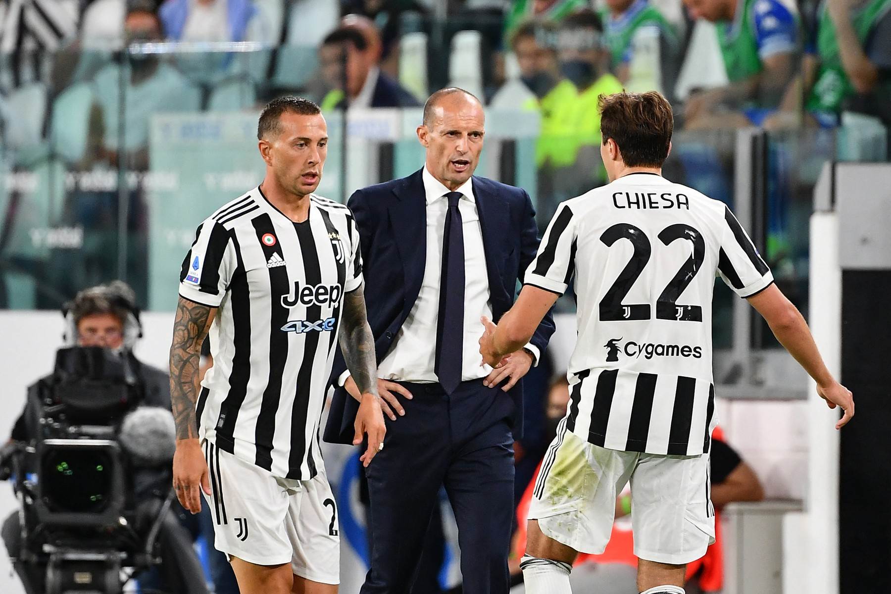 Juventus izbacuju u drugu ligu zbog muljanja 