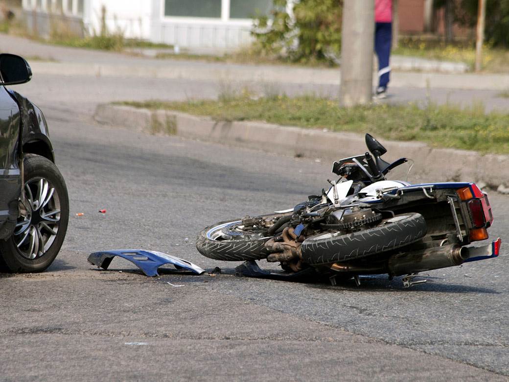  Motociklista poginuo u saobraćajnoj nesreći kod Topole 