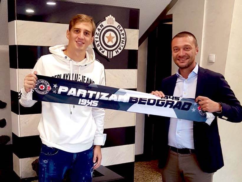  Aleksandar Popović produžio ugovor s Partizanom 