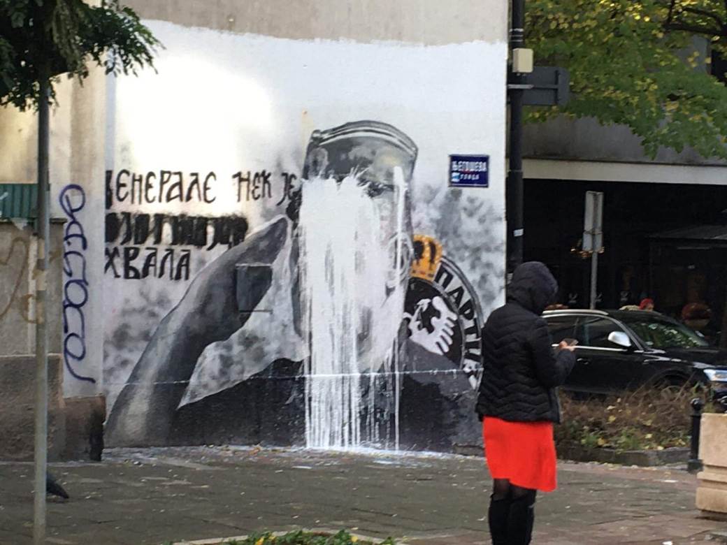  Uništen mural Ratku Mladiću 