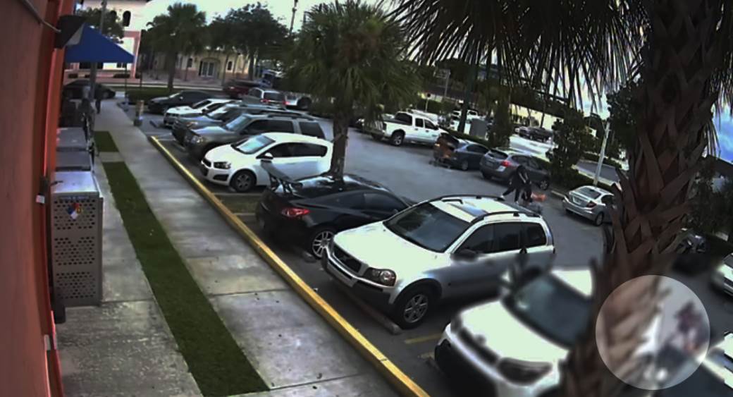 Snimak pokušaja pljačke na parkingu 