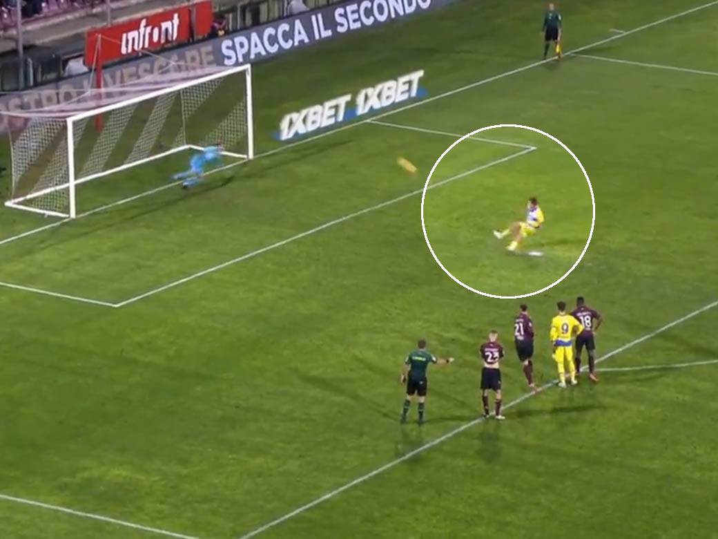 Paulo Dibala očajan penal za Juventus 