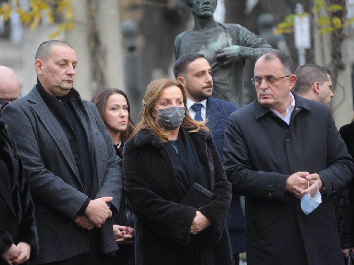  Ana Bekuta na sahrani Milutina Mrkonjića 