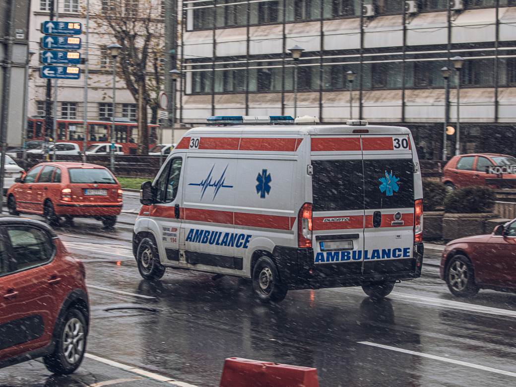  Nesreća u centru Beograda radnik pao sa 5 metara visine 