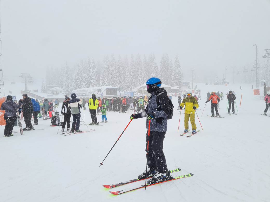  KOPAONIK ZOVE LJUBITELJE ZIMSKIH SPORTOVA! Pogledajte otvaranje ski sezone na omiljenoj planini! (FOTO, VIDEO) 
