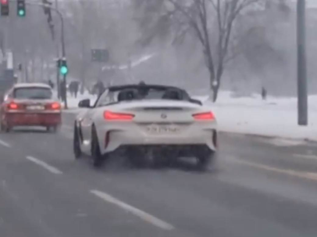 Beogradom vozio kabriolet po snegu 
