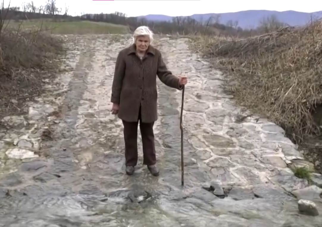  baka milka knic odsecena od sveta video 