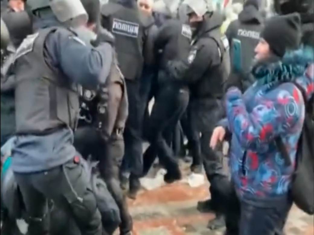  Protesti u Kijevu ima poginulih 