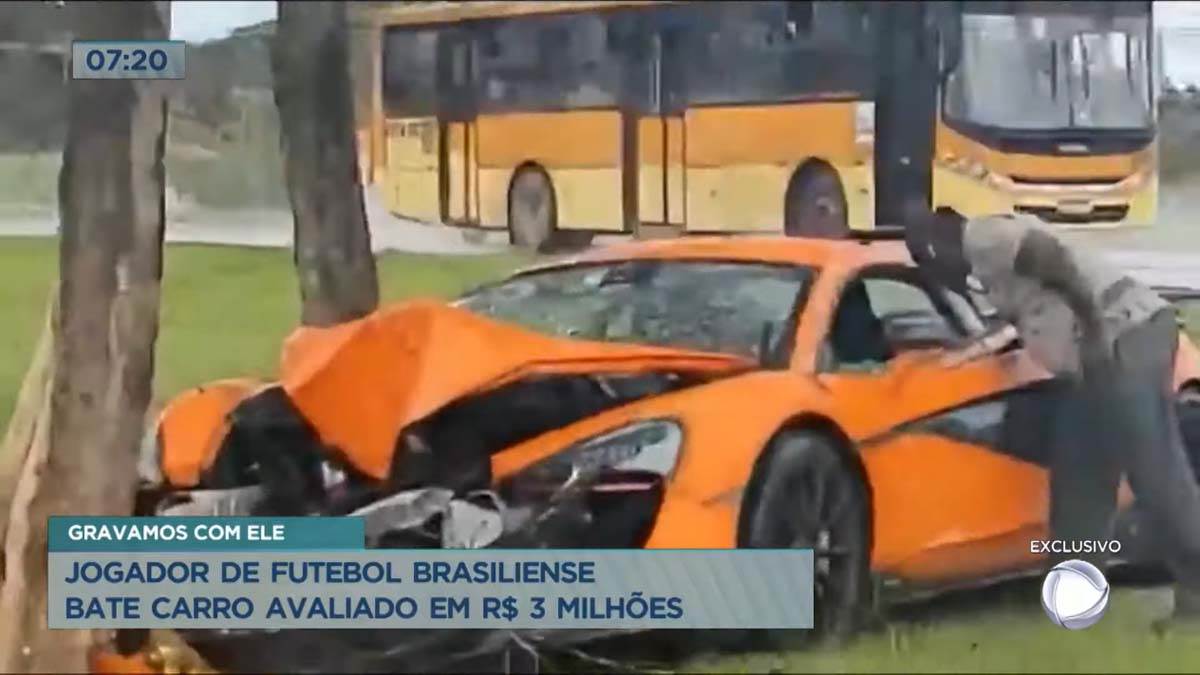  Fudbaler uništio automobil od 600 hiljada dolara 