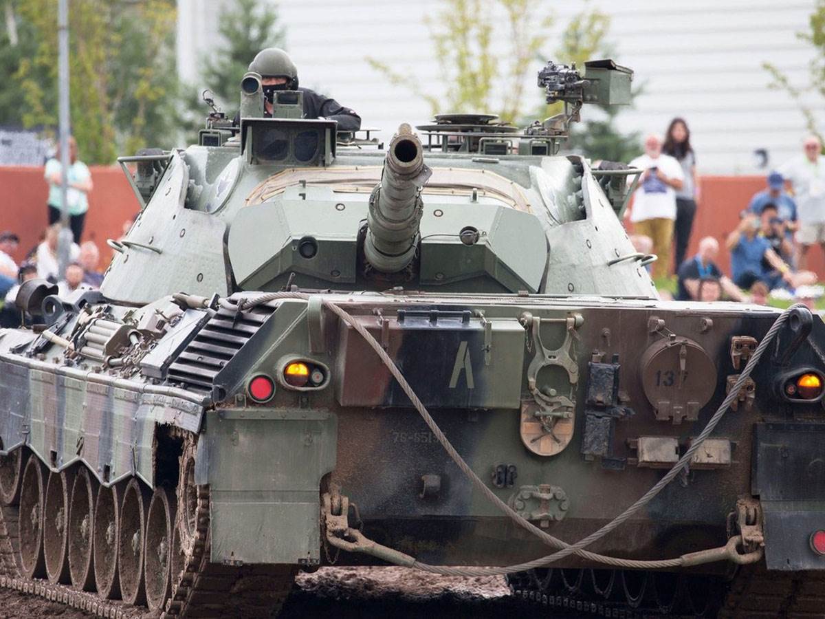  Nemci šalju tenkove Ukrajini 