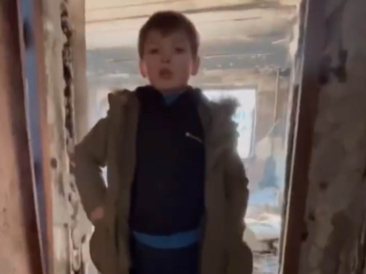  Dečak iz Marijupolja posalo poruku ruskim vojnicima 