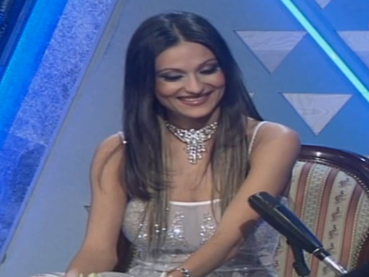  Ceca Ražnatović o ogrlici za koju se priča da ju je Arkan ukrao na ratištu 