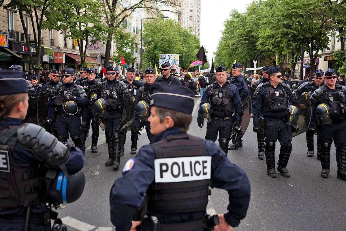  U Francuskoj će za Novu godinu biti raspoređeno 90000 policajaca 