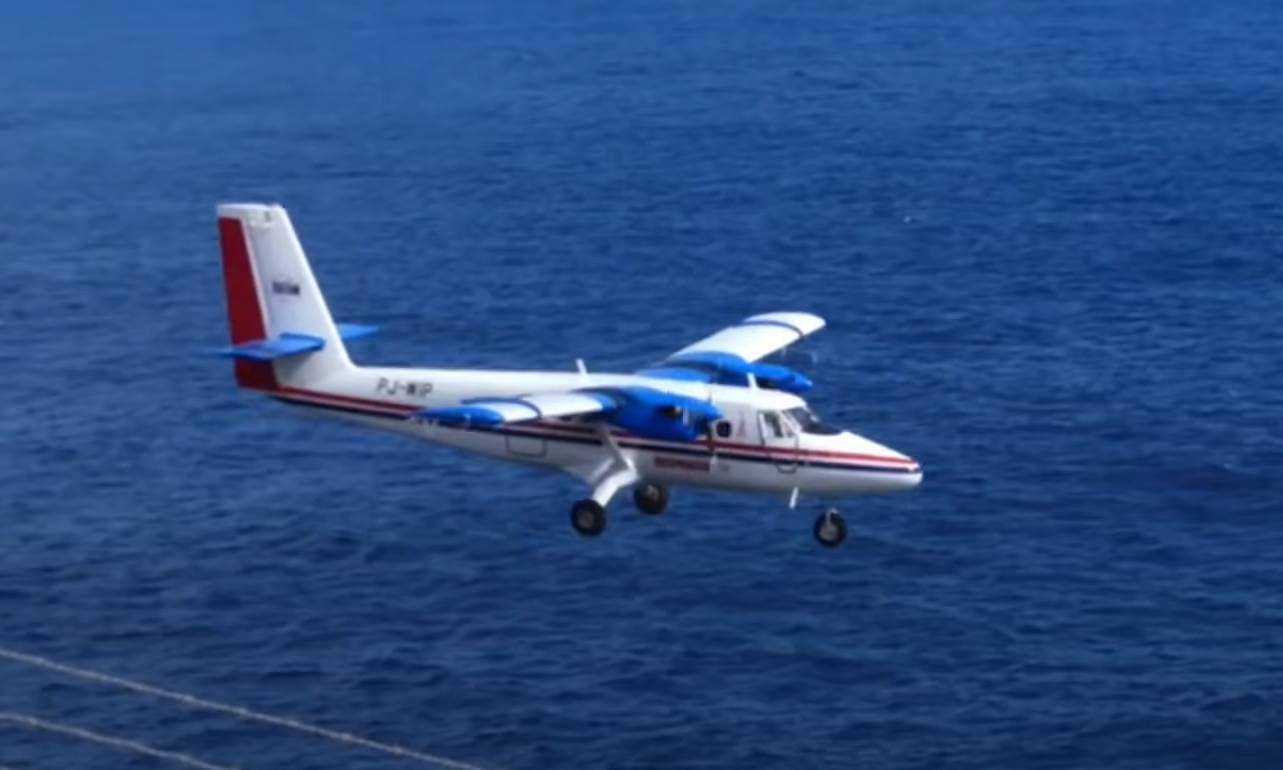  Obustavljena potraga za nestalim avionom sa 22 putnika 