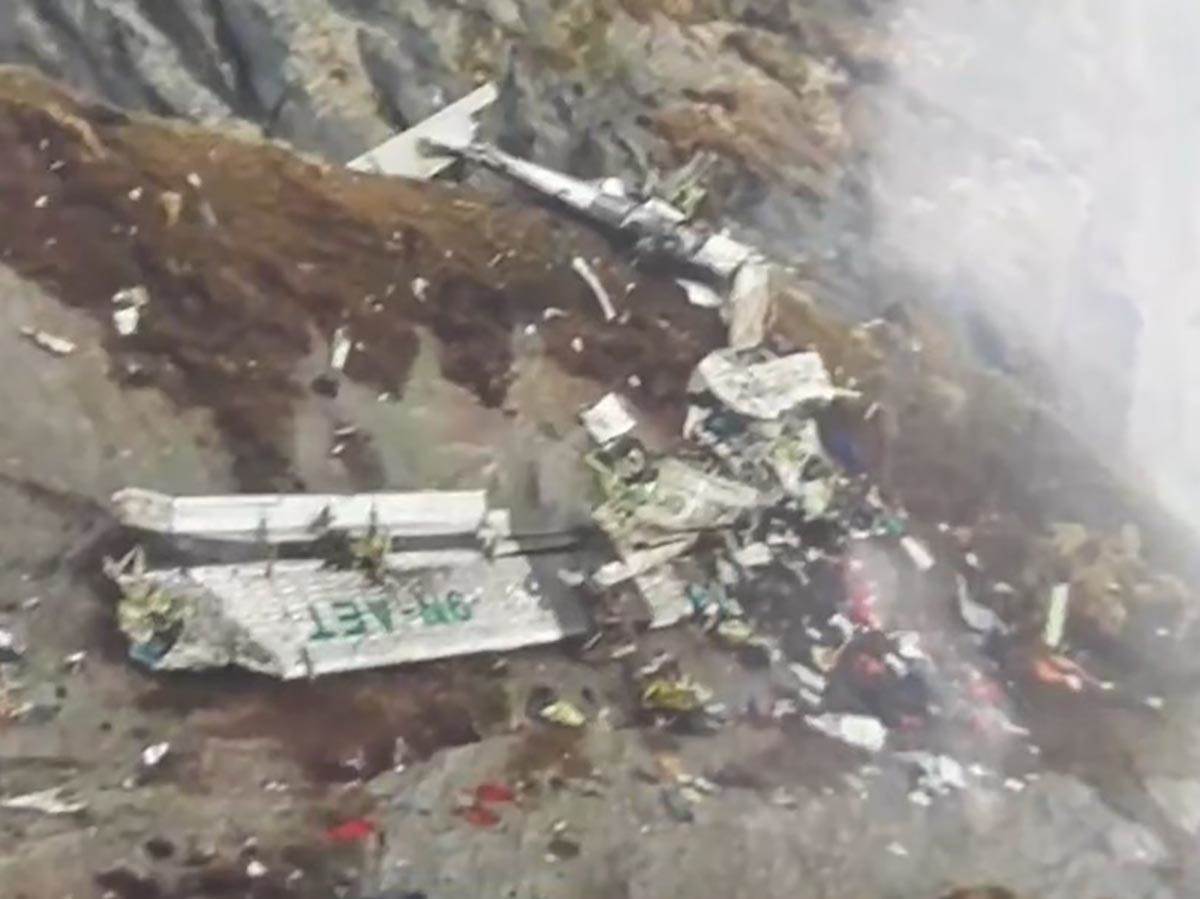  Avio sa 22 putnika srušio se u nepalsku džunglu 