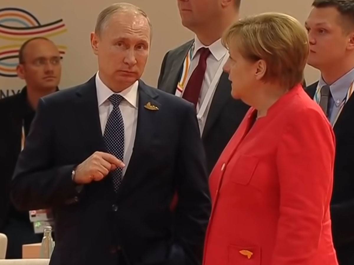  Merkel će biti posrednik sa Putinom 