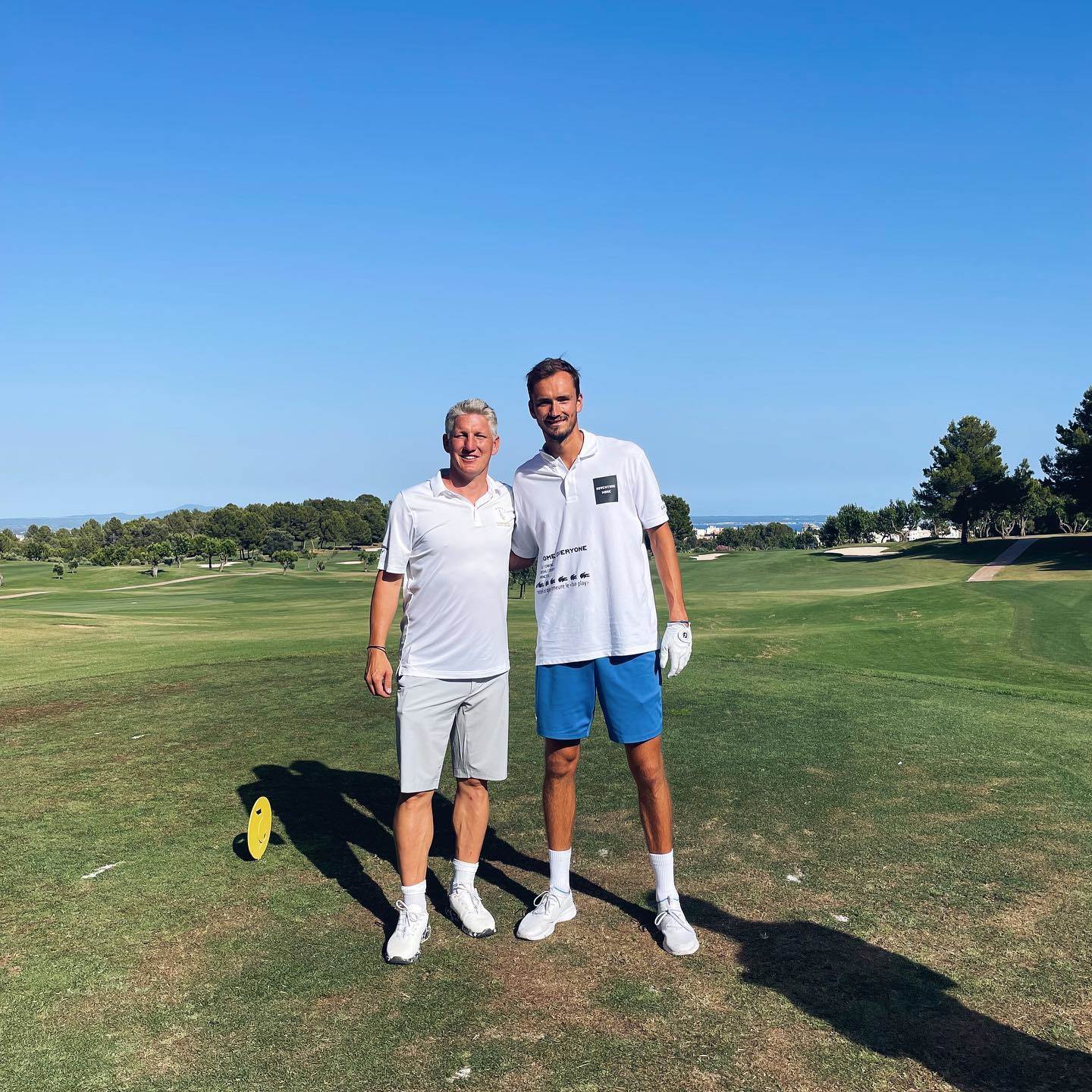  Danil Medvedev igra golf sa Bastijanom Švajnštajgerom 