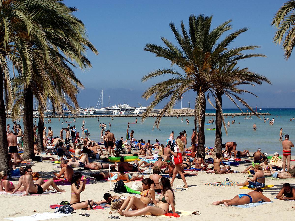  Turisti na Majorci pronašli bazen sa ljudskim izmetom 