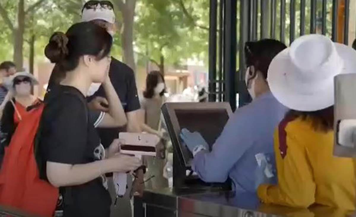  LEPA VEST IZ KINE Ponovo otvoren Diznilend u Šangaju VIDEO 