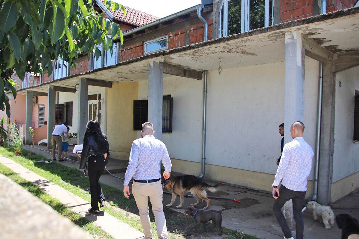  Marjanovići prodaju kuću u Borči za pola miliona evra 