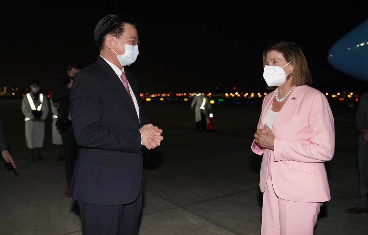  Nensi Pelosi napušta Tajvan 