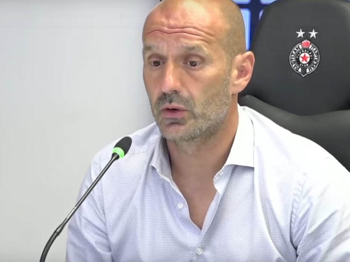  Ilija Stolica pred Partizan AEK LIga Evrope 