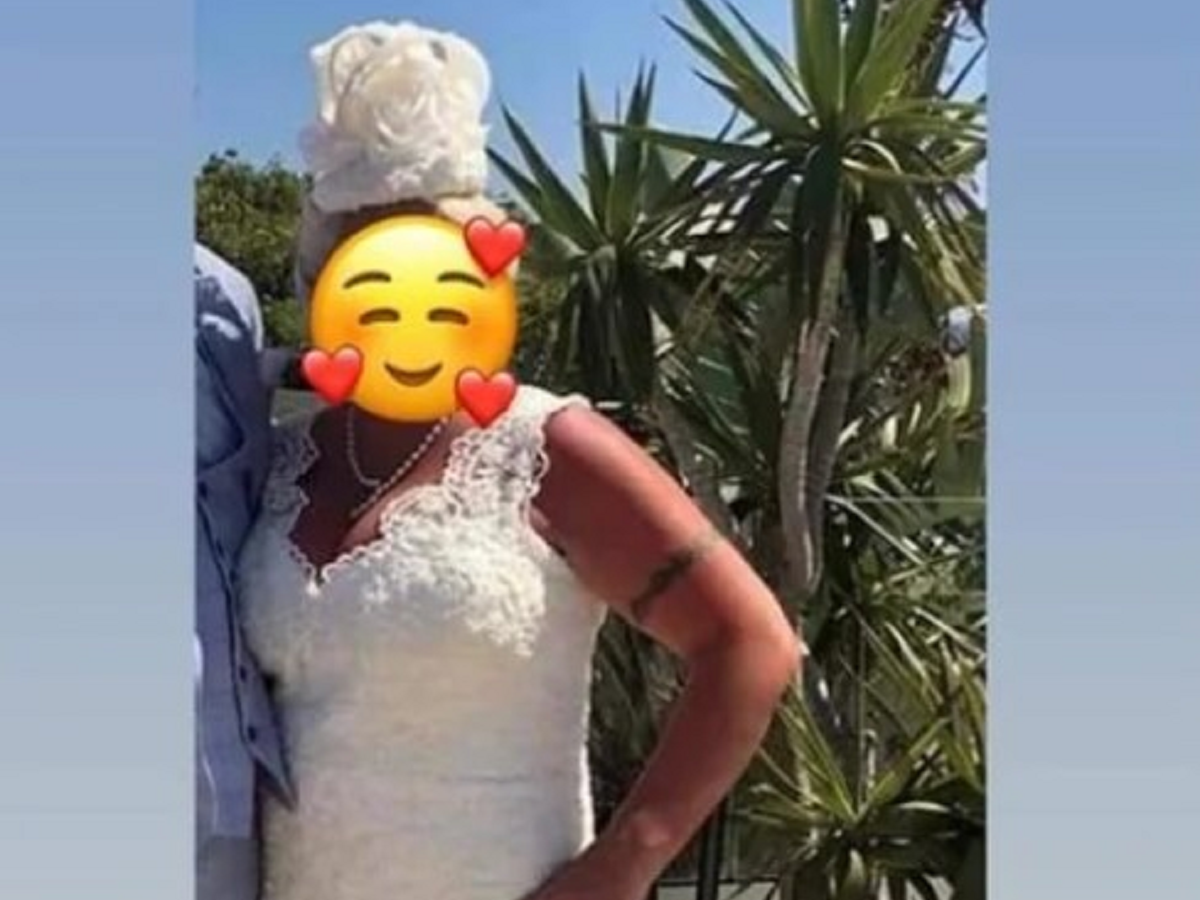  Ženu napali što prodaje haljinu sa sinovog venčanja 