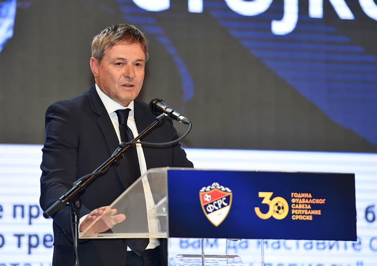  Dragan Stojković Piksi obećao da idemo na Evropsko prvenstvo 