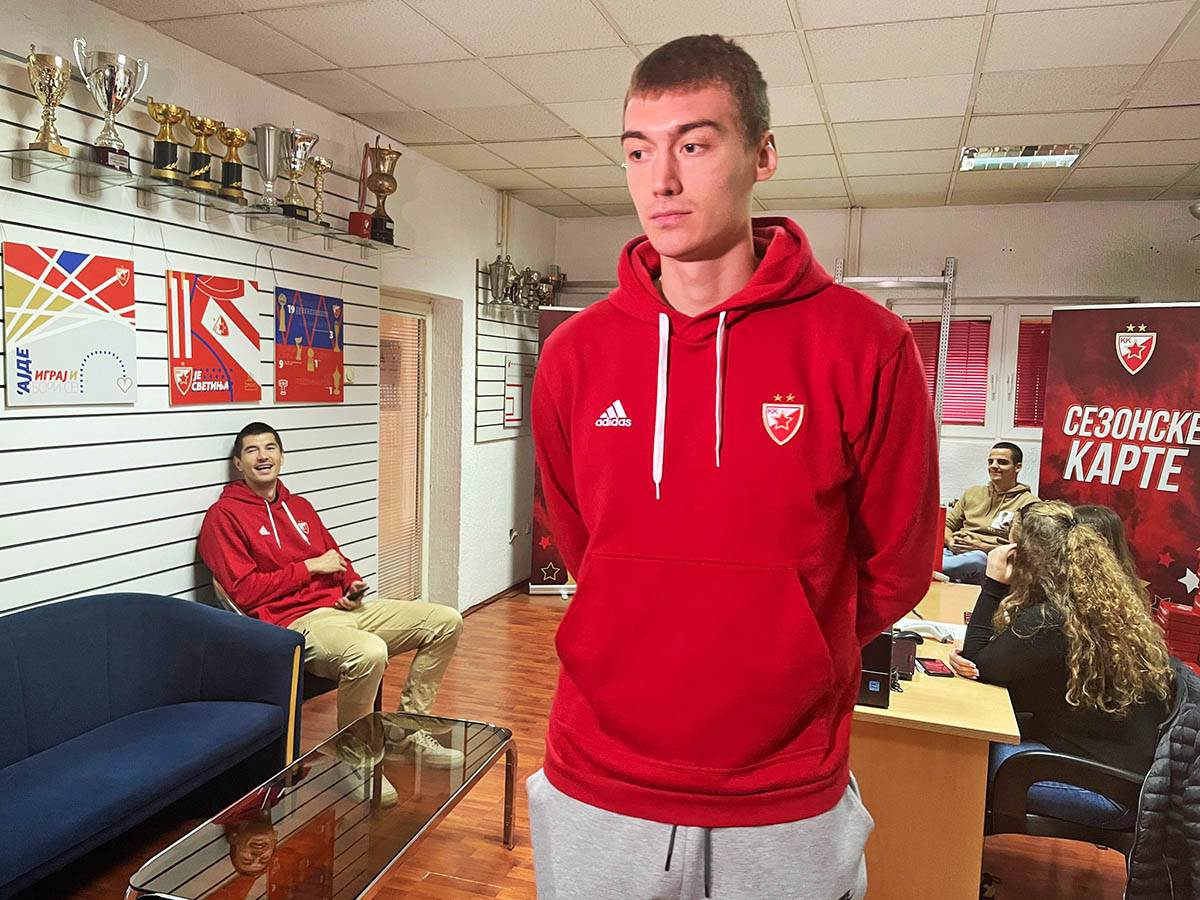  Stefan Lazarević o Crvenoj zvezdi i ulozi u timu 