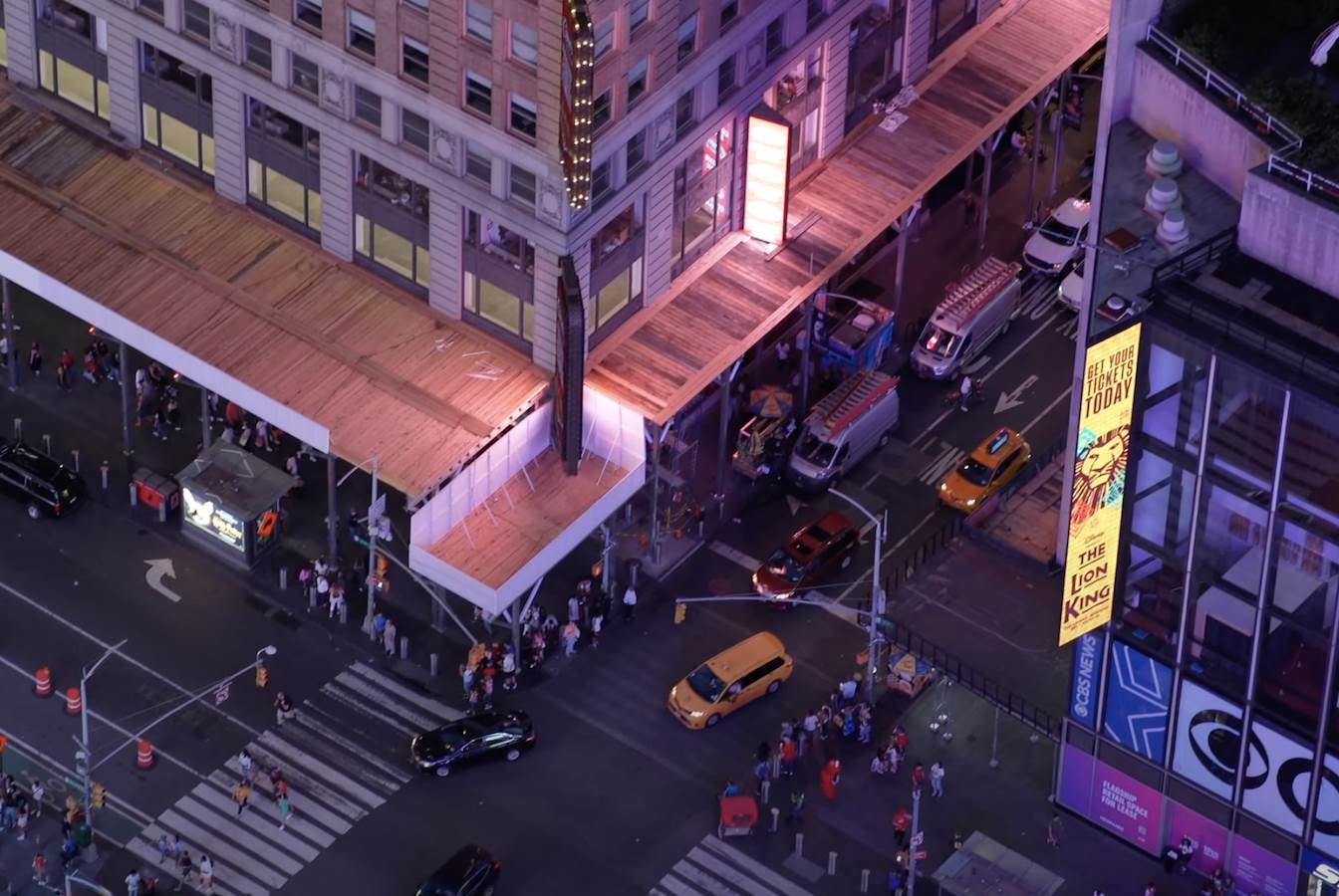  Devojka skočila sa 54 sprata u Njujorku 