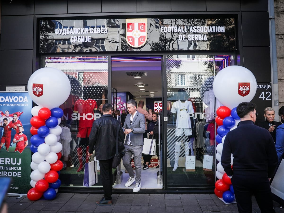  Otvorena prodavnica Fudbalskog saveza Srbije 