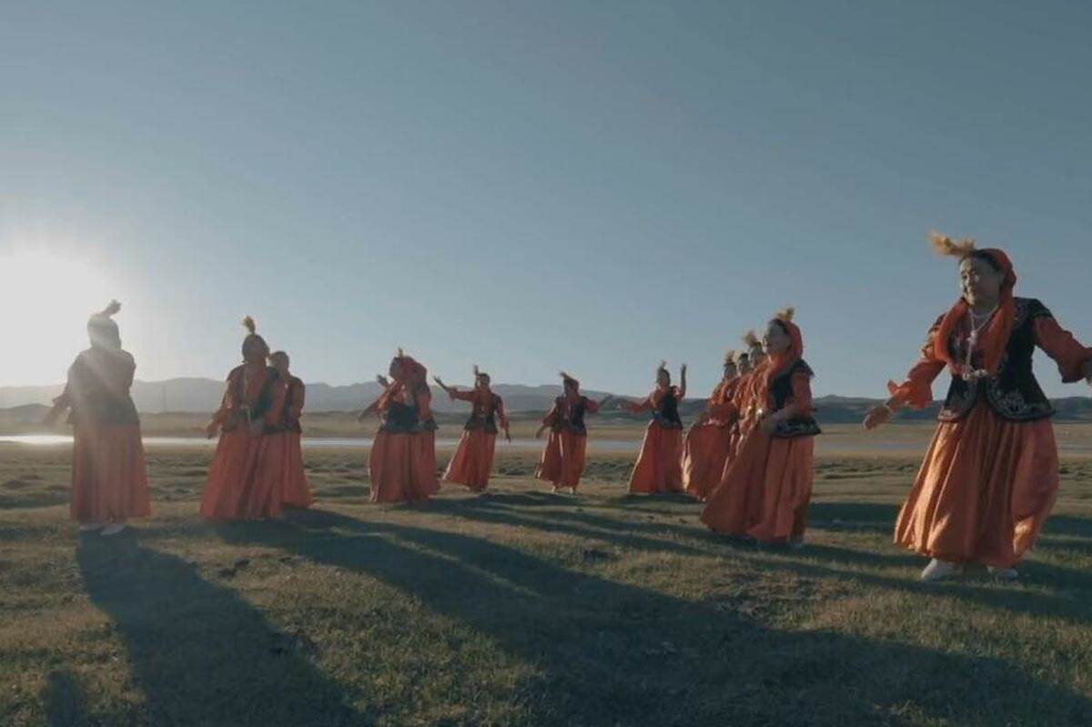  Pripadnici nacionalnosti Kazak koji vole da plešu (VIDEO) 