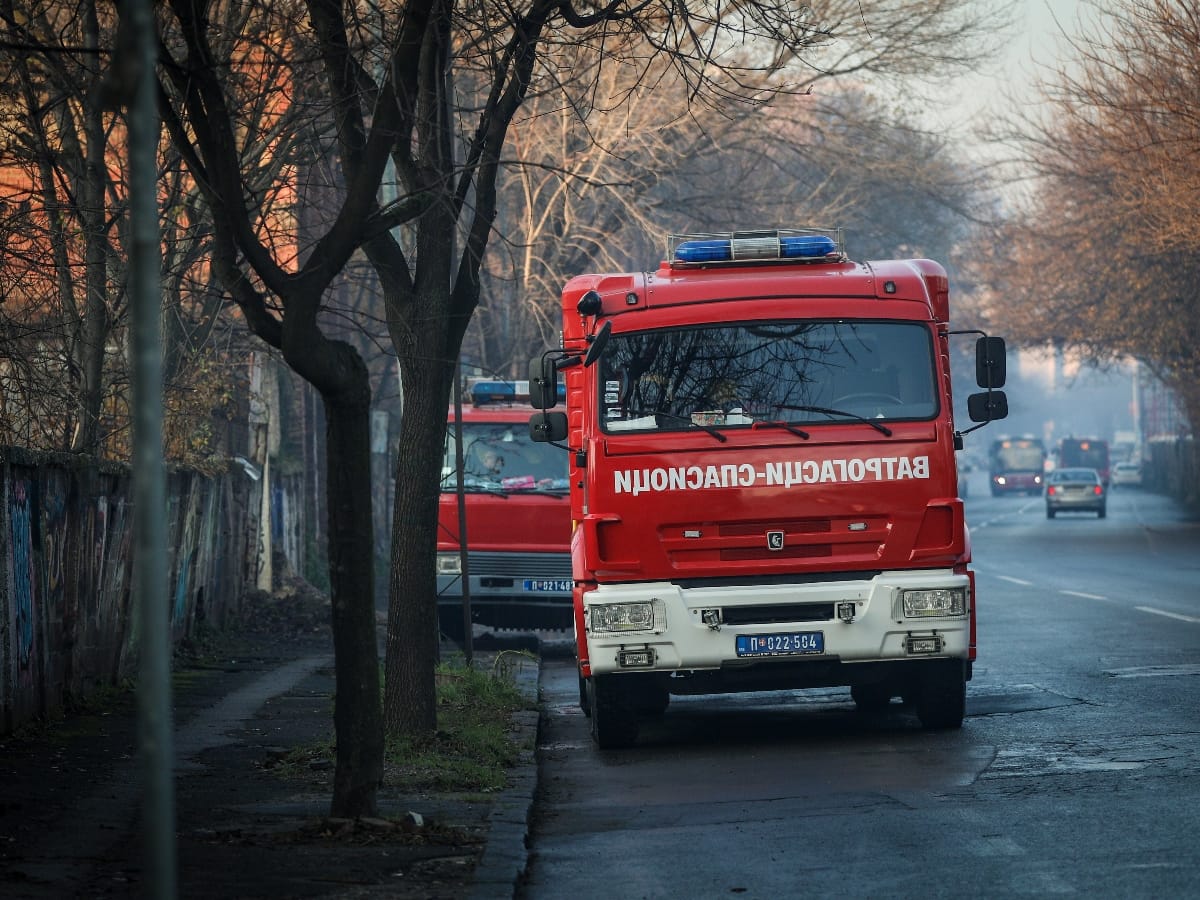  Dete od 3 godine stradalo u požaru u Železniku 