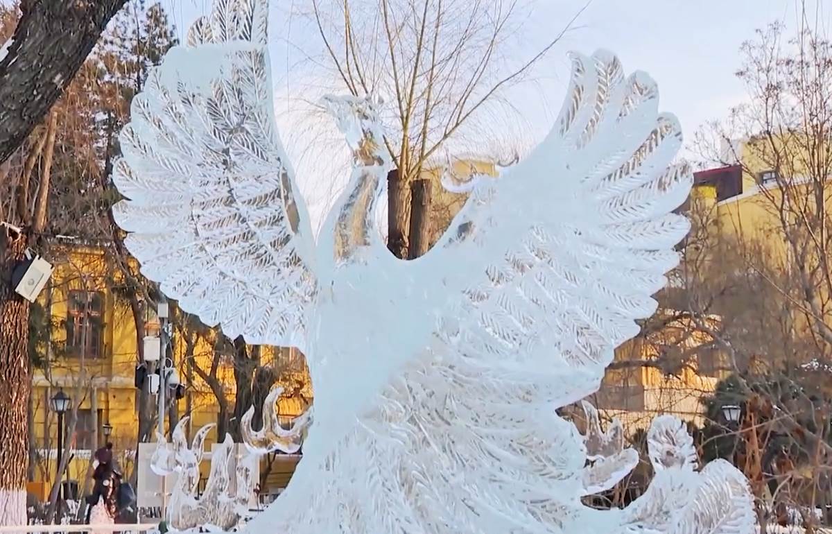  Skulpture od leda pokazuju lepotu zime 