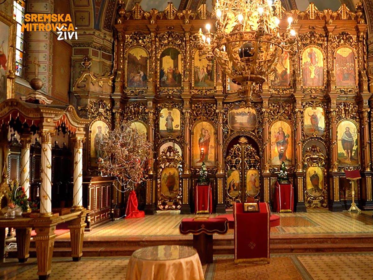  Hram Svetog Dimitrija u Sremskoj Mitrovici: JEDINSTVENI SPOJ barokne i neovizantijske tradicije  