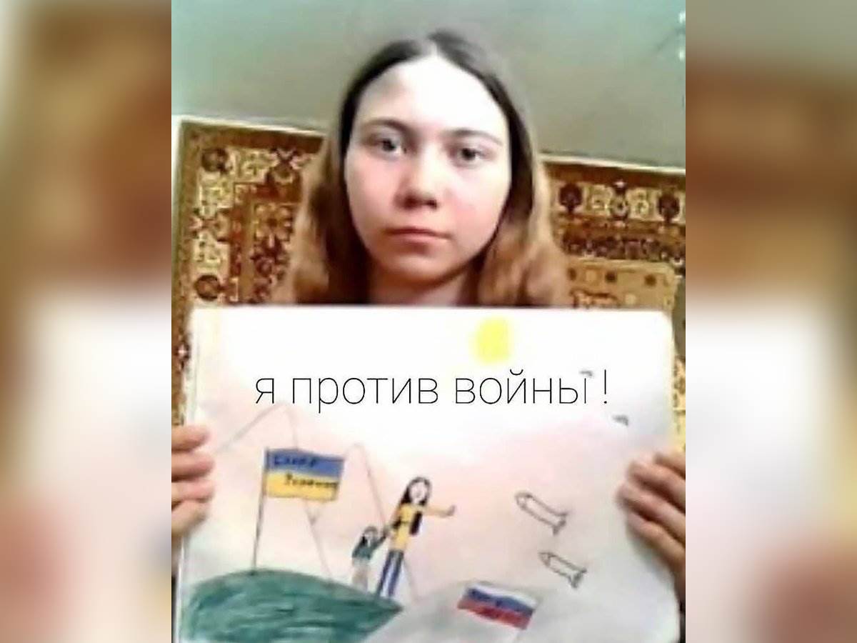  Devojčica u Rusiji nacrtala antiratnu sliku odvedena u sirotište otac uhapšen 