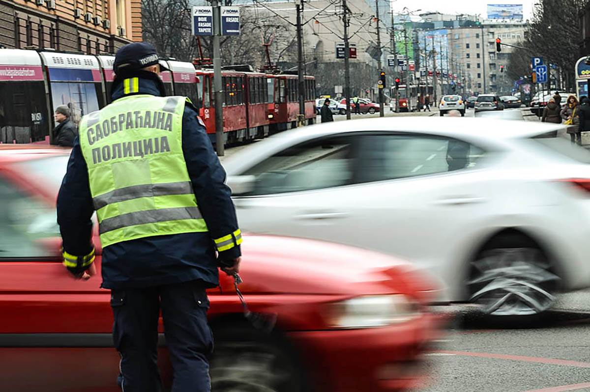 Kontrola saobraćajne policije na putevima u Srbiji 