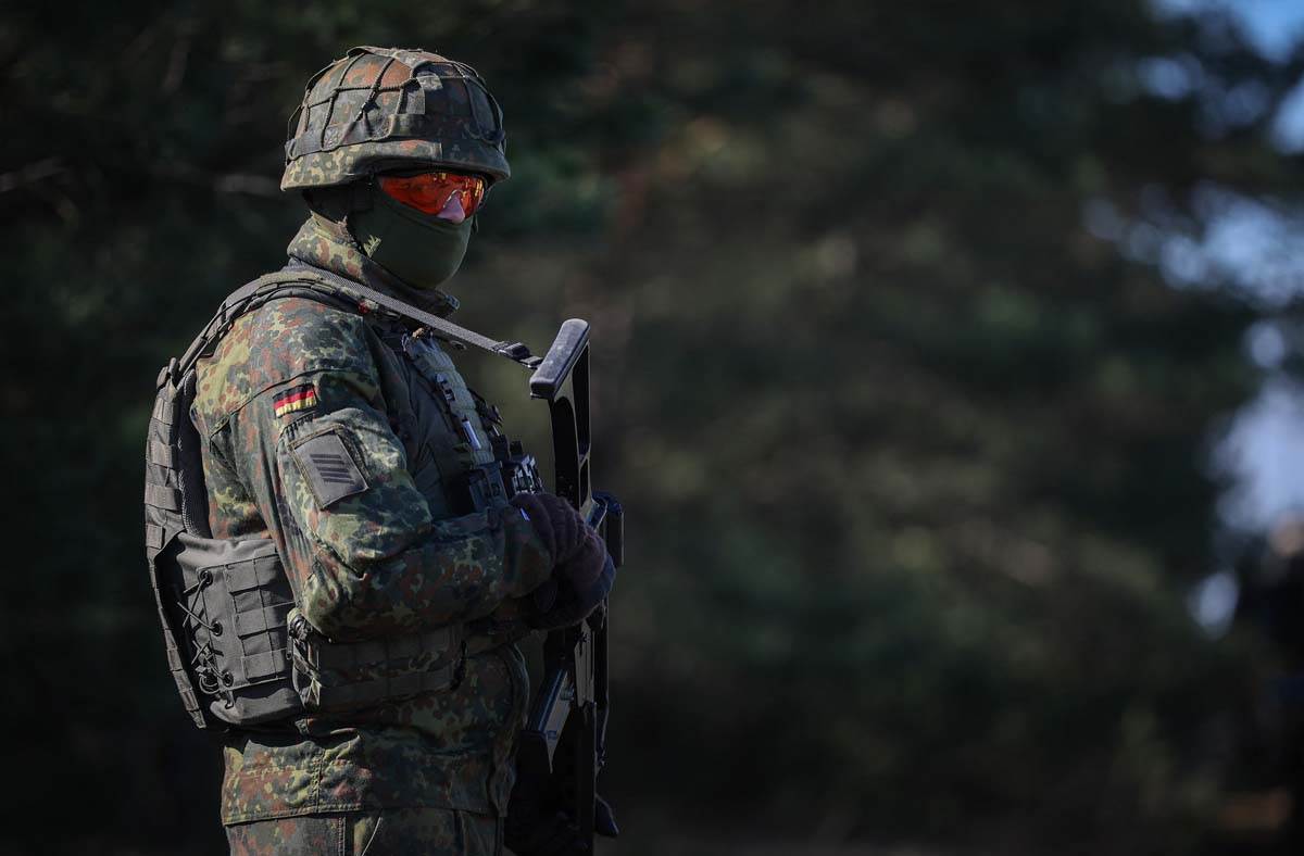  Rumunija ulaže 10 milijardi evra u vojsku 